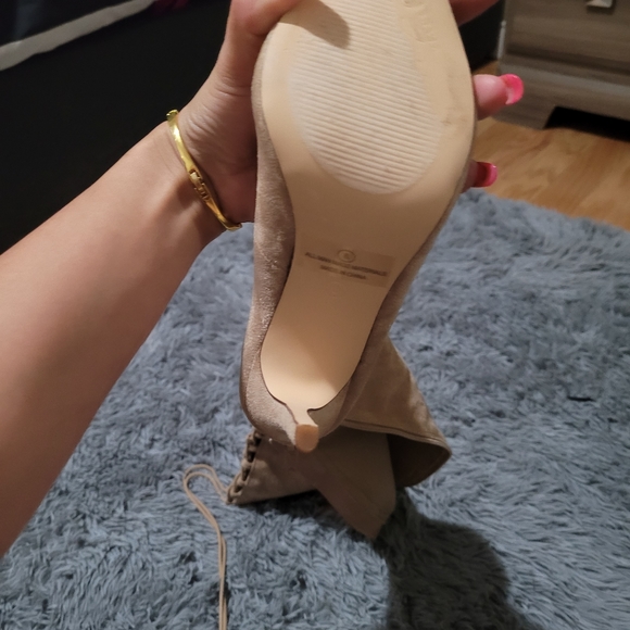 Tie front boot heels - Picture 5 of 5